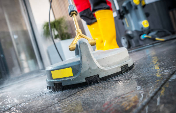 Why Choose Our Certified Pressure Washing Experts for Your Project Needs in Pineland, TX?